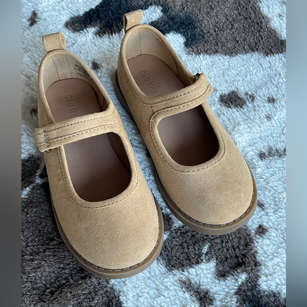 Old Navy Children’s size 10 Mary Jane’s.
